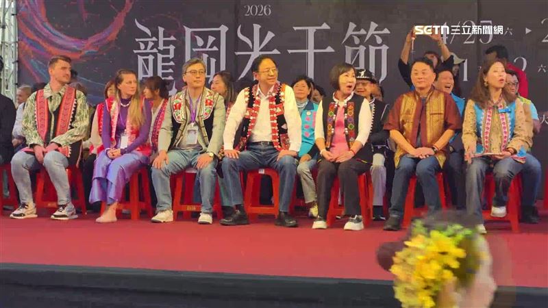 桃園龍岡米干節結合異國文化，以水傳福揭開年度盛典序幕，