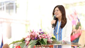 鄭麗文赴屏東參加「全球各宗教慶祝2570年佛誕聖誕浴佛大典暨世界和平叩鐘祈福嘉年華」（圖／國民黨提供） 