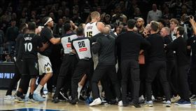 灰狼金塊爆發衝突。（圖／美聯社／達志影像）