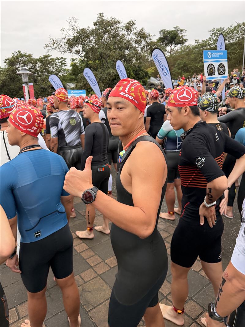 楊祐寧完賽鐵人三項226K。（圖／玩下娛樂提供）