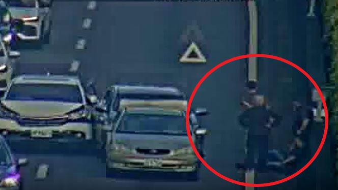 國道1號北上39.7公里，新北市林口路段，今天（27日）上午發生3車追撞事故。（圖／翻攝畫面）