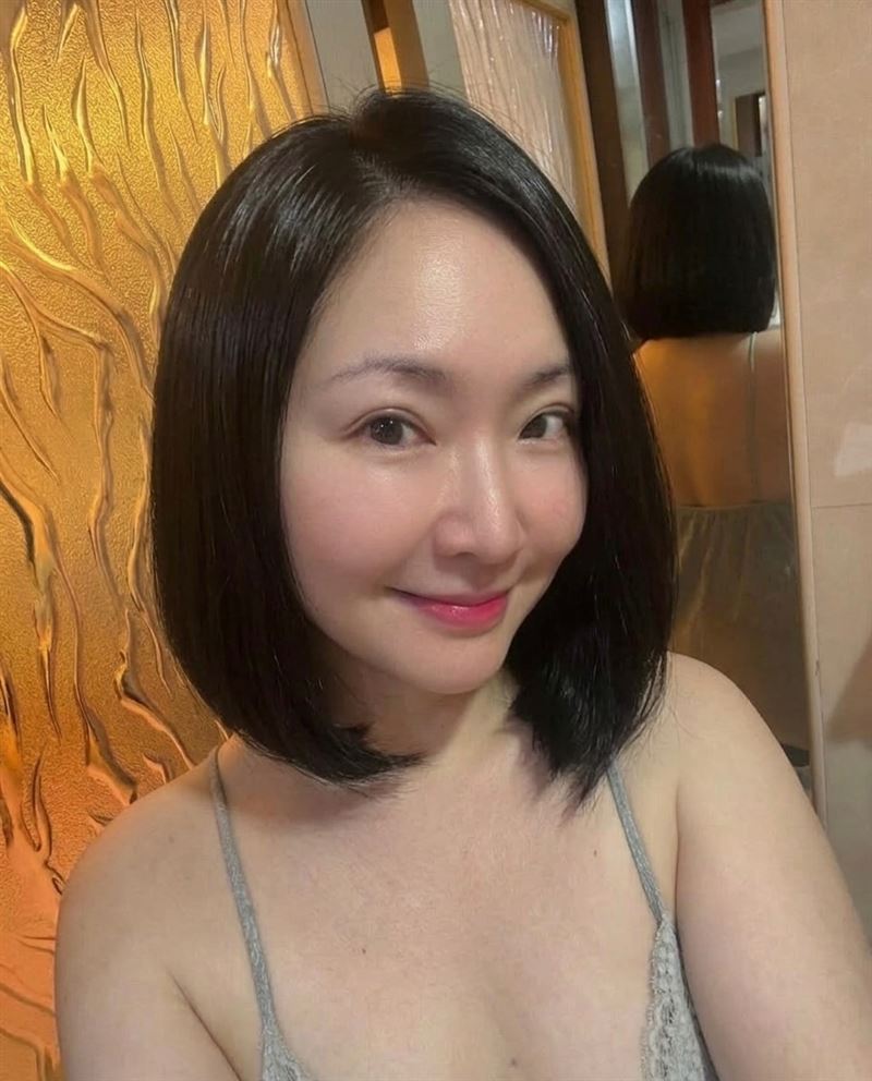 王俐人近來尺度掀議。（圖／翻攝自王俐人臉書）