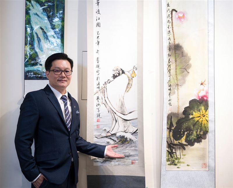 徐健麟作品《一葦渡江圖》榮獲「福岡教育委員會賞」，成為本次展覽重要亮點之一。（圖／中華美術家協會提供）