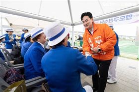 南韓市場遭攻擊（圖／jeong21_official）