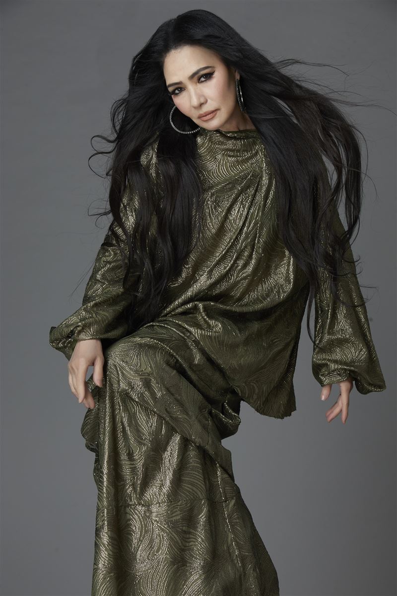 潘越雲首度從幕前跨足幕後，親力親為籌備演唱會。（圖／滾石唱片提供）