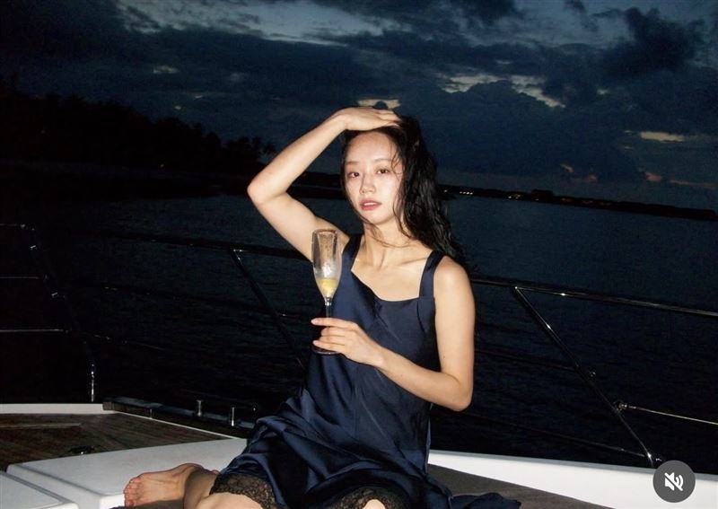 惠利招待員工到馬爾地夫度假。（圖／翻攝自IG）