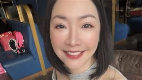 王俐人沒穿內衣賣吹風機爆紅。（圖／翻攝自Threads）
