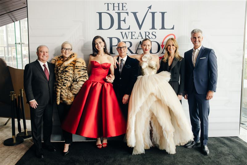 為什麼全球上班族都愛看《穿Prada的惡魔》，最狠10堂生存課曝光。讓這部神片歷久彌新。（圖／二十世紀影業提供）