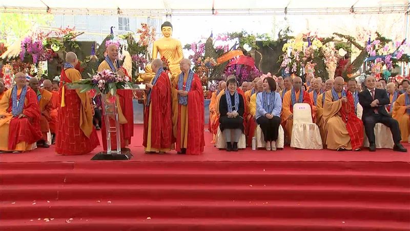 「聯合各宗教浴佛大典」在屏東登場,輕鬆氛圍中親近宗教文化也傳遞台灣多元、包容的信仰價值