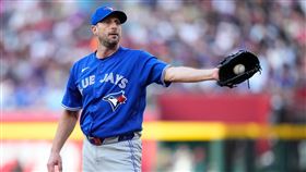 多倫多藍鳥隊28日宣布，將陣中41歲的傳奇右投、三屆賽揚獎得主薛澤（Max Scherzer）放入15天傷兵名單。（圖／美聯社／達志影像）