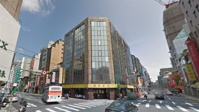 全台第一座百貨公司「菊元百貨」認列古蹟，其首座「流籠」（電梯）全台更具備稀有性與不可替代性。（圖／翻攝Google Maps）