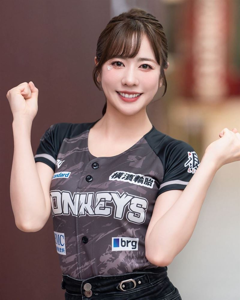 樂天桃猿日籍啦啦隊女神高橋佳帆。（圖／翻攝自IG@kaho_jia1_fan1）