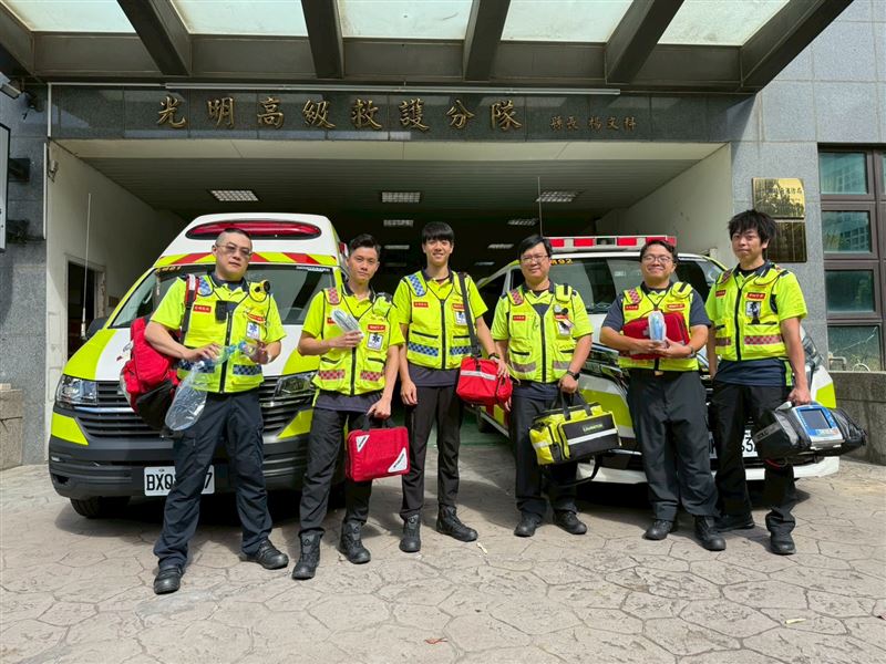 從死神手中救回女嬰，除使用高濃度氧氣外，也使用消防局近期新採購、適合嬰幼兒的小號數進階呼吸道器材，這也是該器材首次投入實戰，便成功搶回寶貴生命。（圖／新竹縣消防局提供）