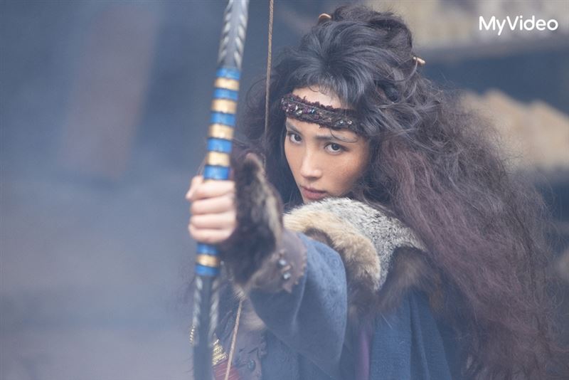 王紫璇飾演陵越女王。（圖／台灣大哥大MyVideo提供）