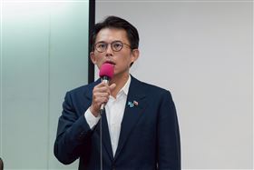 李四川、黃國昌出席藍白聯合治理新北市長民調結果發佈記者會（圖／民眾黨提供）