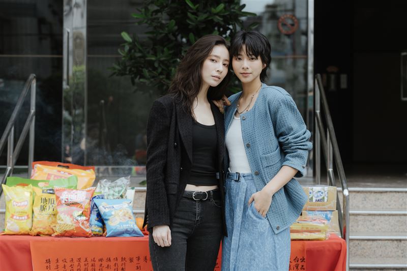 李聞熙（左）、袁漠遙（右）從職場上的針鋒相對、不對盤到相知相惜。（圖／有意思國際傳媒提供）