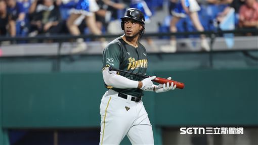 魔鷹安打、HR、RBI稱王　陳傑憲奪打擊王