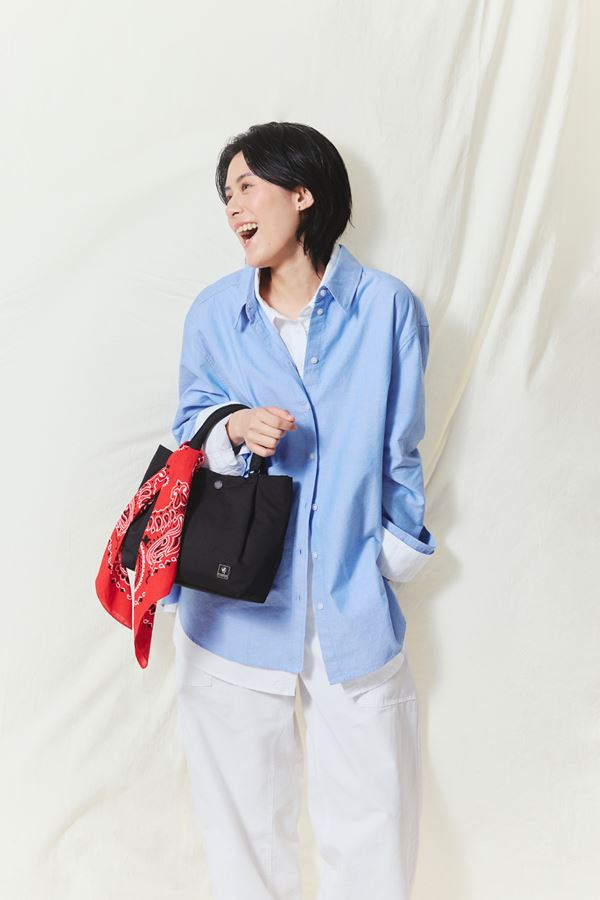 CUSH系列以飽滿輪廓搭配輕盈面料為核心，呈現不費力的都會鬆弛感。（圖／品牌業者提供）