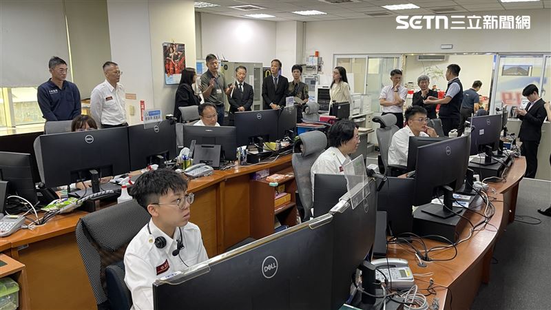 日本沖繩縣多名防災代表蒞臨台中市消防局參訪。（圖／翻攝畫面）