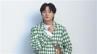 許富凱淚憶亡父　新歌藏洋蔥告別式會播放