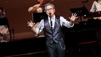 72歲羅大佑再戰30年　歌迷散場火車大合唱