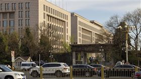 中國國家安全部近期發布影片，指控青年「躺平」風氣是受境外勢力洗腦，引發微博網友群起嘲諷。（圖／翻攝自維基百科）