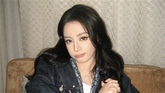 迪麗熱巴痛苦摀肚畫面瘋傳　工作室回應了