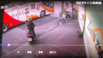 女警摔車遭輾亡！疑校車違停釀禍警說話了
