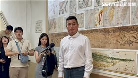 黃仁接受媒體聯訪。（圖／記者詹宜庭攝影）