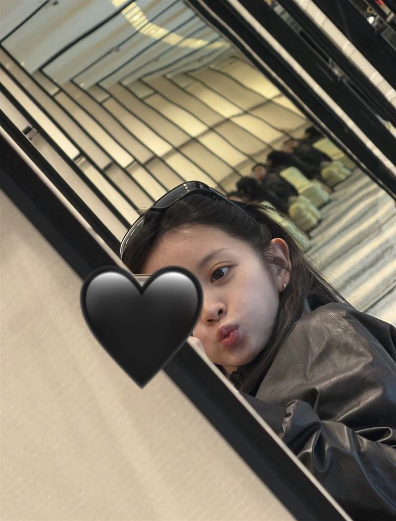 田曦薇素顏肌膚狀態仍超好。（圖／翻攝自IG）