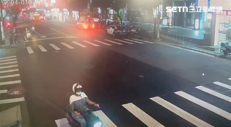 新北永和中正路某社區，發生4歲男童墜樓事件。（圖／翻攝畫面）