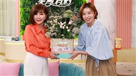 王瞳（右）上陳美鳳節目。（圖／民視提供）