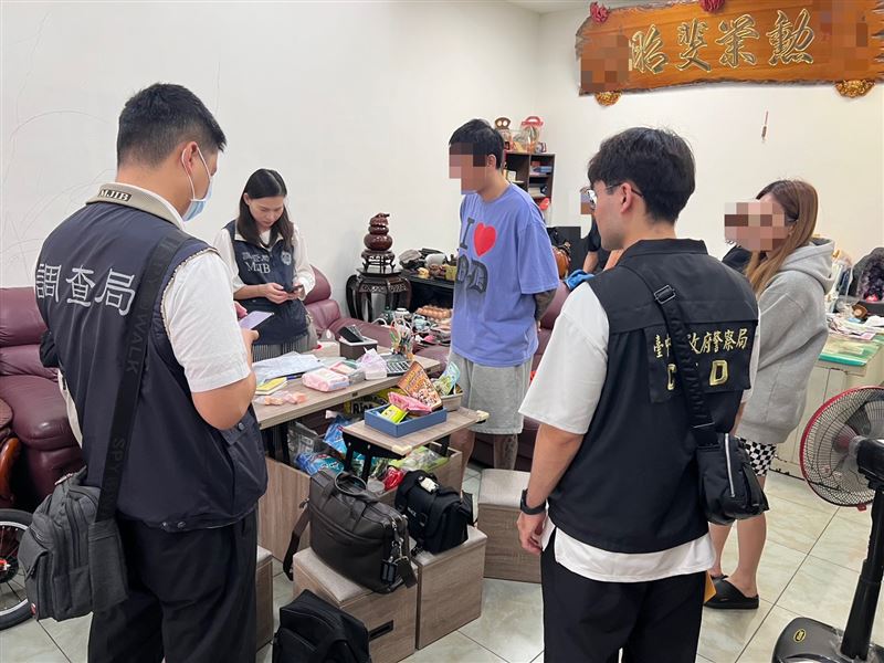 洗錢水房集團虛設25家空殼公司，申請第三方支付，以收購老酒等名目供賭客入金儲值。（圖／台中地檢署提供）