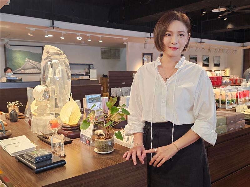 梁家榕南下高雄宣傳新劇。（圖／大愛提供）