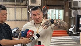 館長陳之漢嗆聲要斬首總統賴清德後遭起訴開庭後受訪。（圖／記者莊淇鈞攝影）