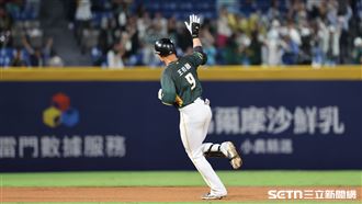 王柏融百轟紀錄夜　洪總見Lamigo時期影子