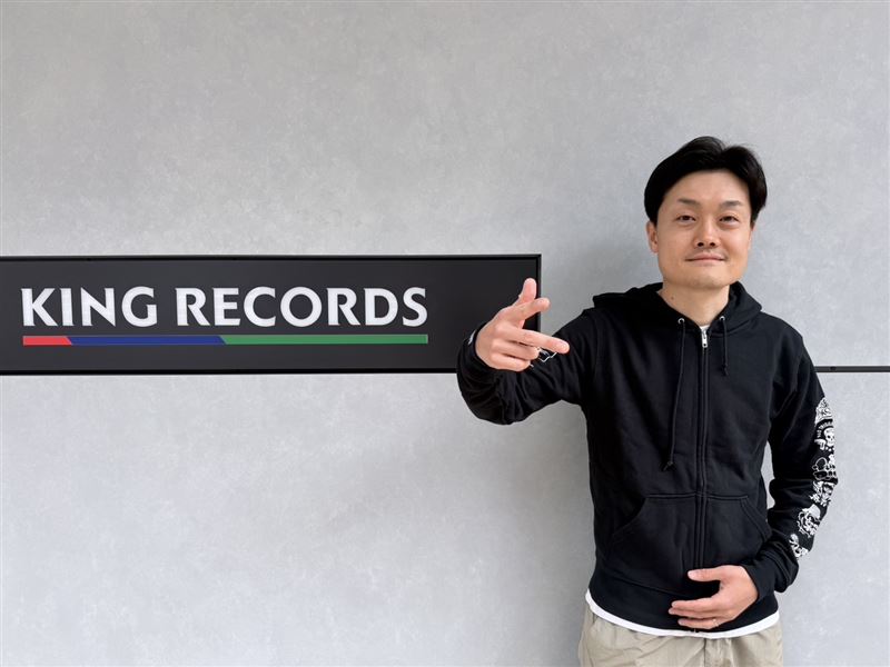 《催眠麥克風》製作人溝江力也（RIKIYA MIZOE）。（圖／甲上娛樂提供）