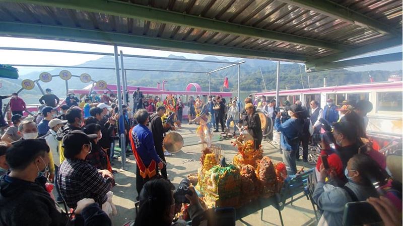 大溪百吉復興宮開漳聖王慶典暨石門水庫媽祖水上遶境儀式。（圖／翻攝自桃園市大溪區百吉復興宮粉絲專頁）