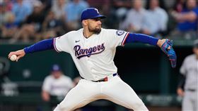 伊歐瓦迪（Nathan Eovaldi）對前東家洋基拿下勝投。（圖／美聯社／達志影像）