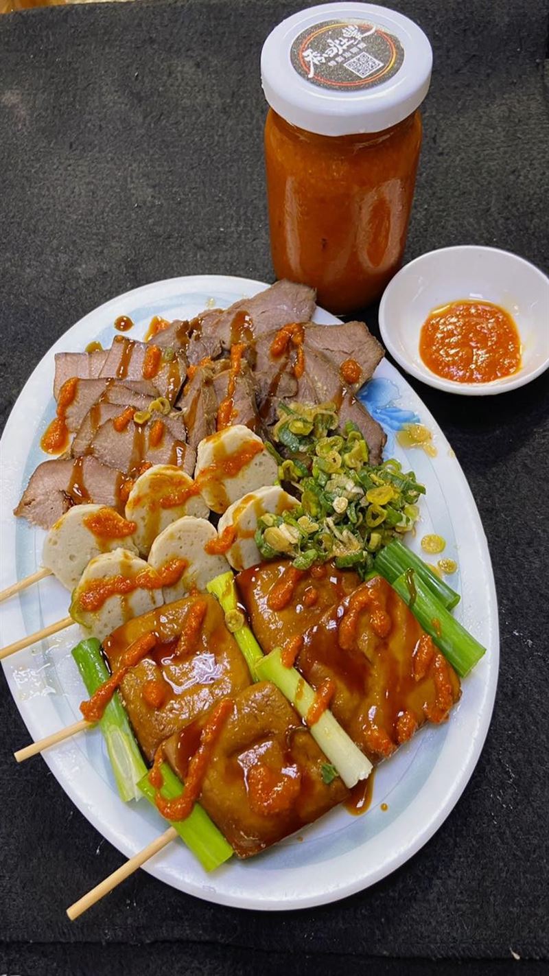 不少饕客專程來買秀田灶豐汕頭麵的辣椒醬。(圖／翻攝自秀田灶豐汕頭麵粉專）