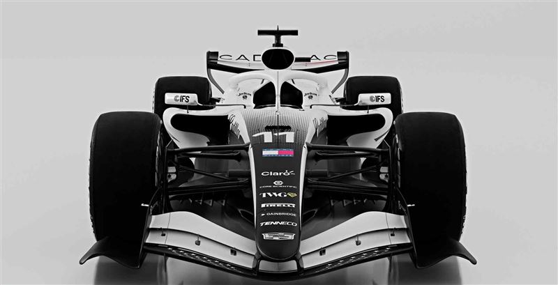 新塗裝主打黑白雙色基底，整體視覺比一般F1賽車更簡潔俐落。（圖／翻攝Cadillac網站）