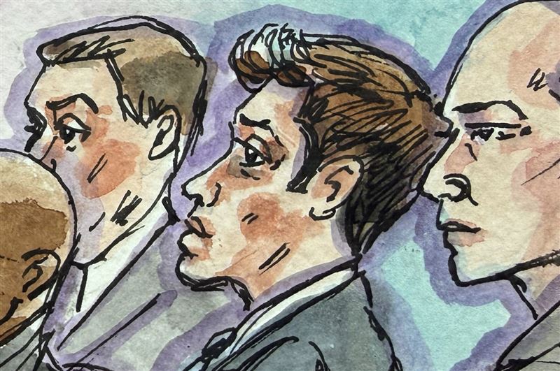 馬斯克在法庭作證時，奧特曼坐在前排聆聽。（圖／翻攝自X平台 @AutismCapital）