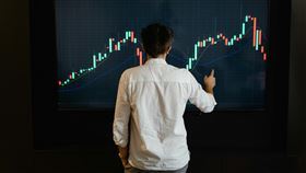 數學白痴恐理財賠錢？網提供「1」解方