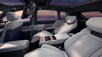車艙變影廳！AUDI E7X純電休旅曝光