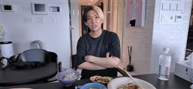 HIKARU同居新女友。（圖／翻攝自YouTube）