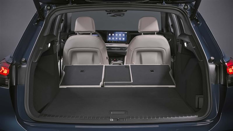 Q4 e-tron成為Audi首款支援 V2L車外供電的電動車。（圖／翻攝Audi網站）