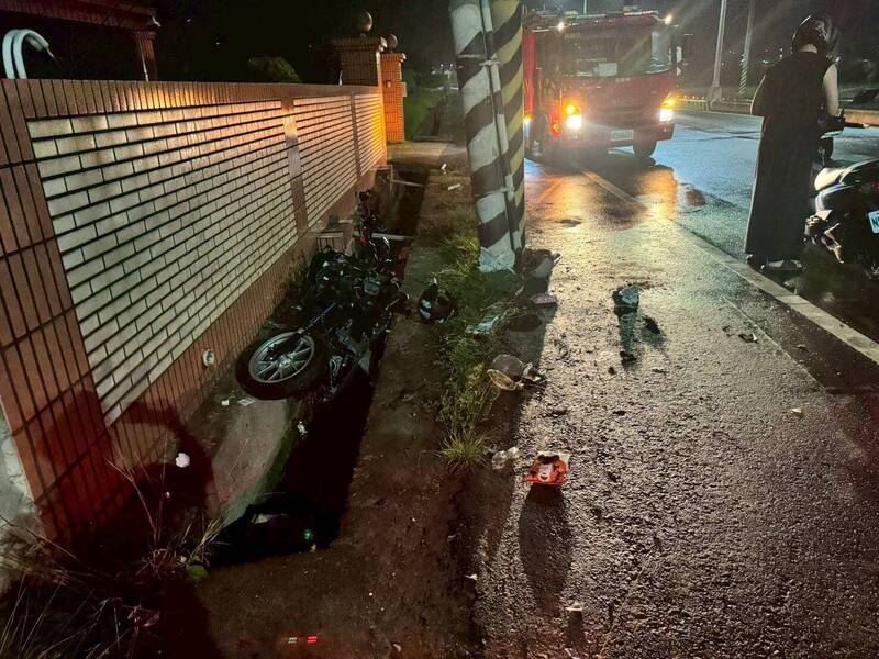 這起車禍造成男大生傷重不治，後座女性友人輕傷已出院。（圖／翻攝畫面）