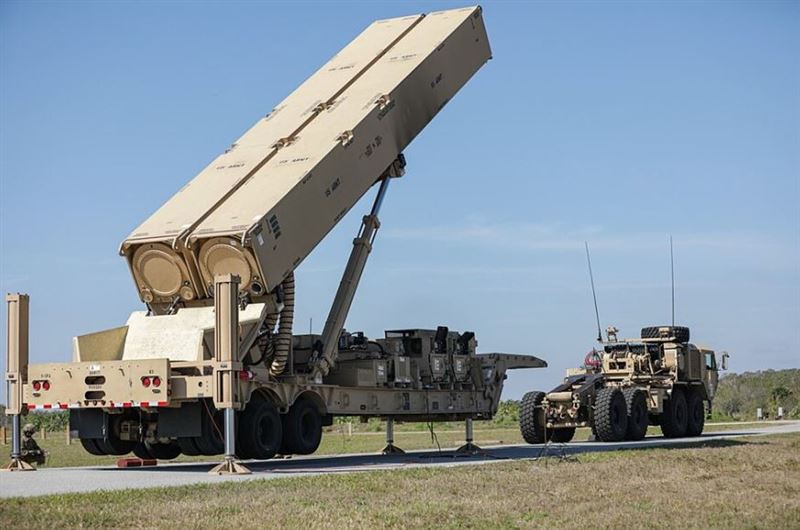 美媒：川普擬對伊朗部署極音速飛彈！「暗鷹」壓境，中東大戰一觸即發。圖為美國陸軍中程高超音速武器（LRHW）。（圖／翻攝自維基百科）