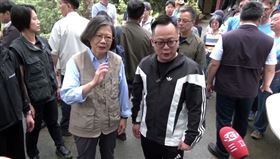 前總統蔡英文與民進黨基隆市長參選人童子瑋到基隆爬山（圖／翻攝畫面）
