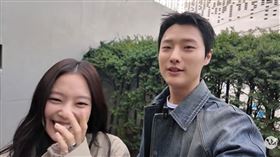 Jennie登上WOODZ的網路節目。（圖／翻攝自WOODZ YT）